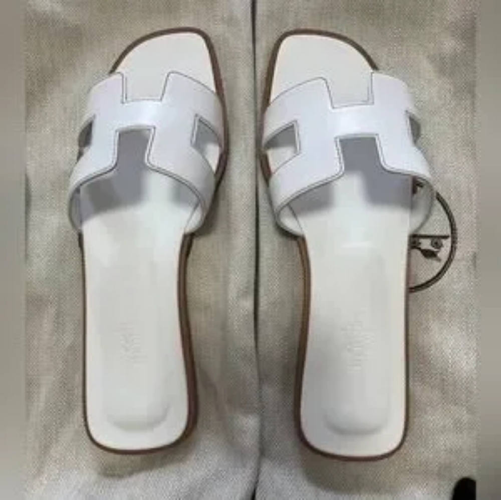 Hermès Oran sandal